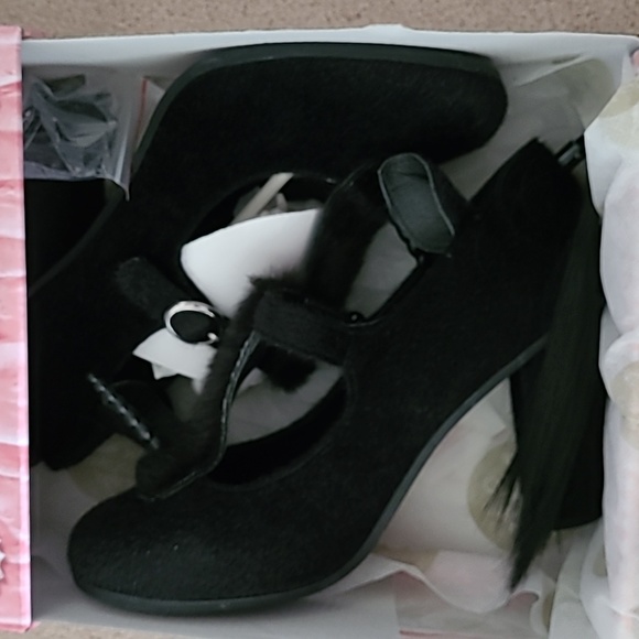 Hot Chocolate Design Chocolaticas Black Unicorn shoes BNIB - Picture 6 of 8